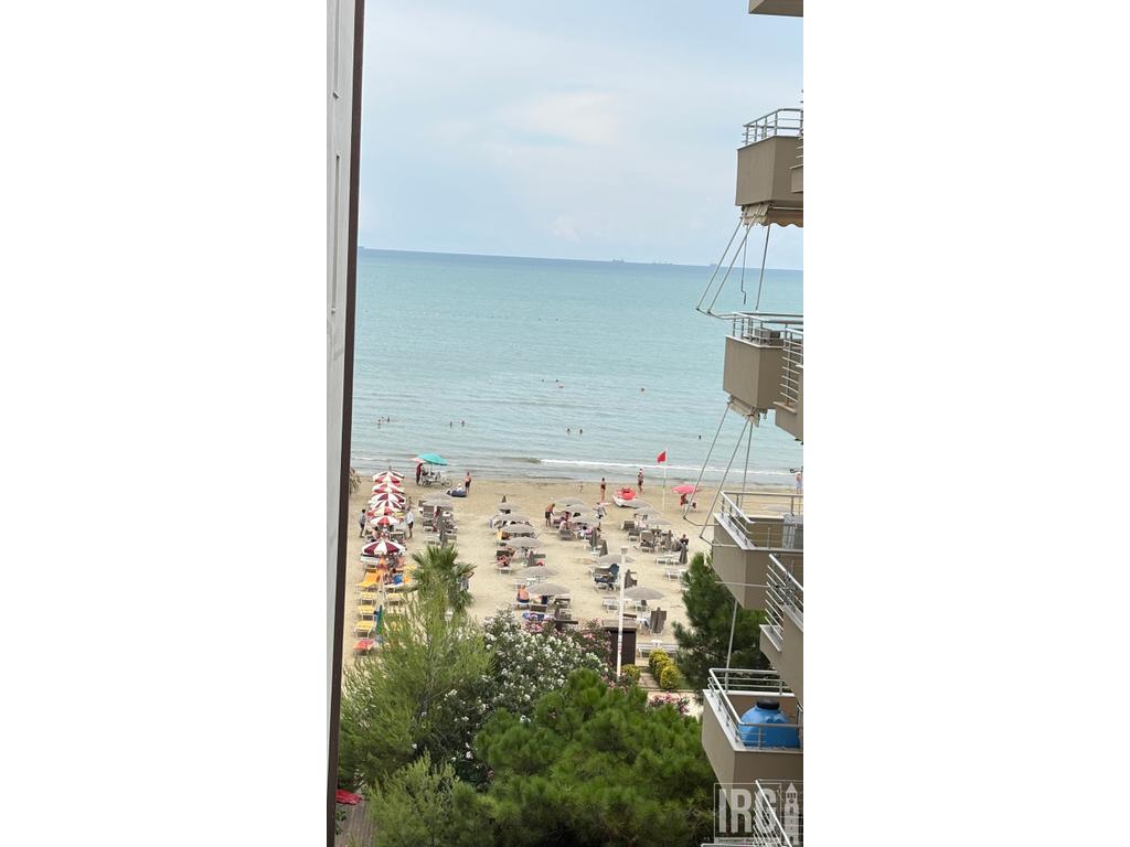 3 bedroom apartment 200 m² Tirana Municipality, Albania