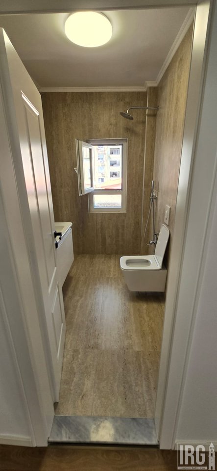 SHITET APARTAMENT 1+1, RRUGA NDRE MJEDA- PAS QENDRES CONDOR