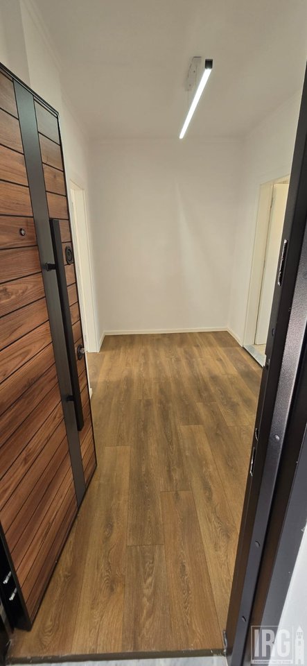 SHITET APARTAMENT 1+1, RRUGA NDRE MJEDA- PAS QENDRES CONDOR