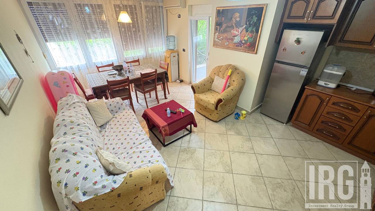 SHITET PENTHOUSE TE SHKEMBI I KAVAJES ME PAMJE NGA DETI
