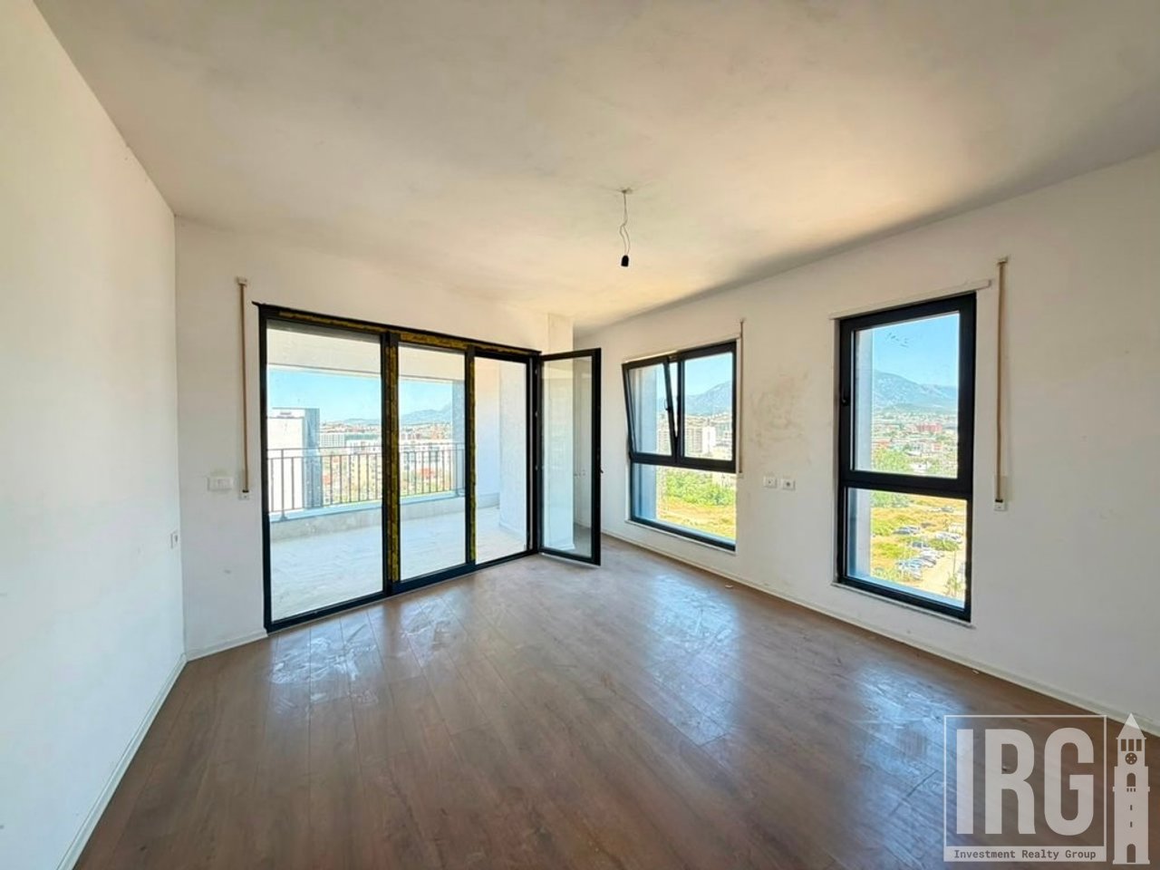 VENDESI APPARTAMENTO 2+1+2 A NDREGJONI, NUOVO BOULEVARD | 25,500,000 LEKË