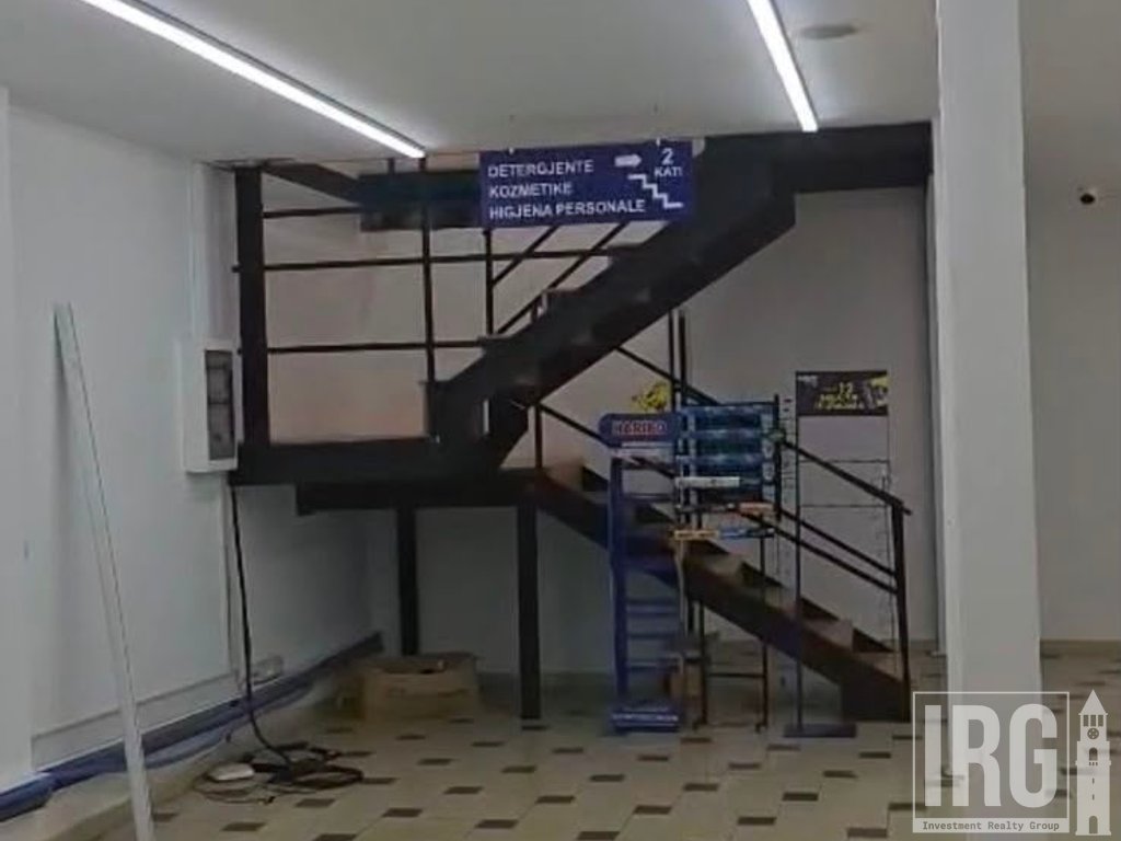 Njesi me qira ne rrugen Islam Alla!