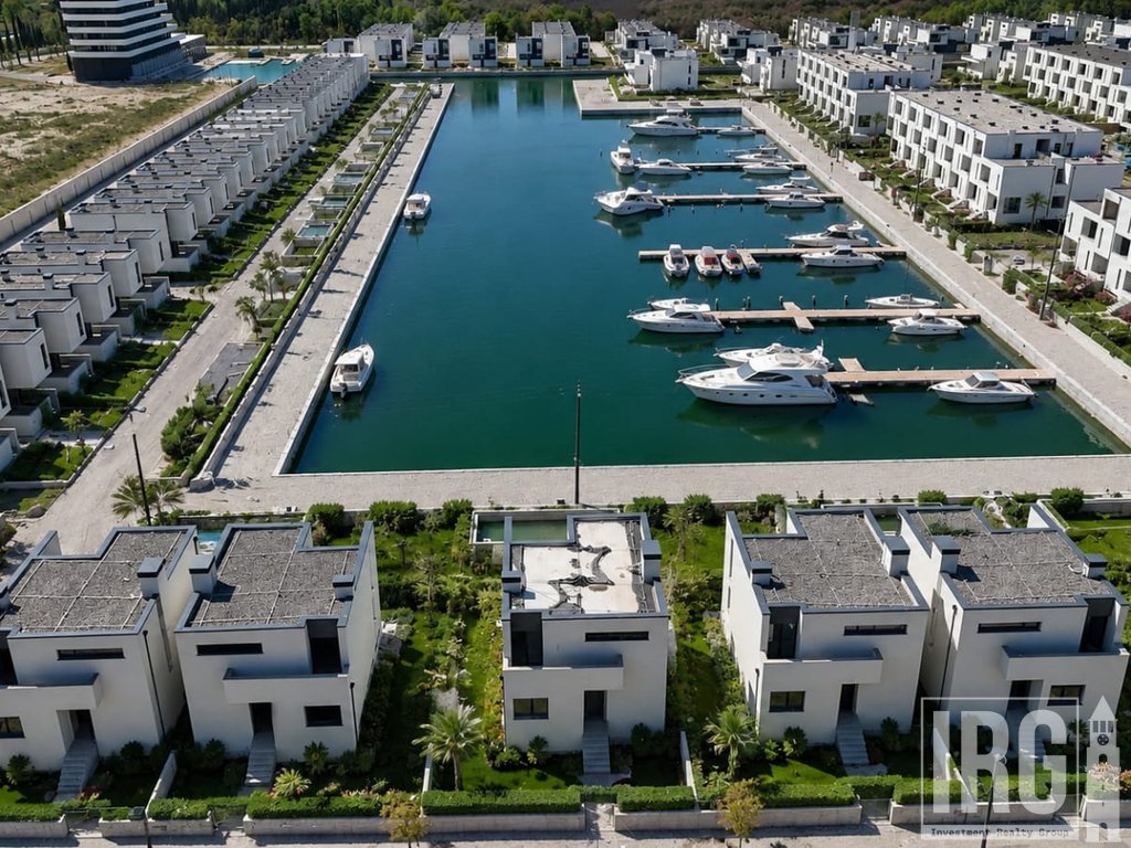 Vilë Ekskluzive në Shitje | Turquoise Marina | Prane Porti dhe Deti