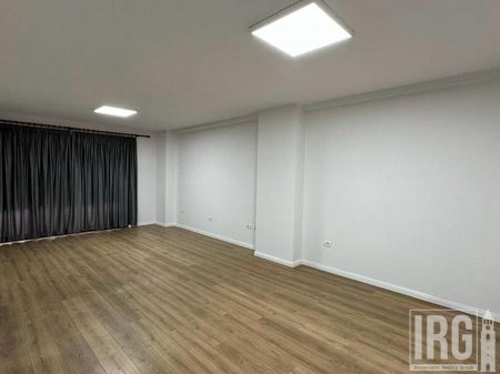 OFFICE FOR RENT 120M2 AT ZOGU I ZI