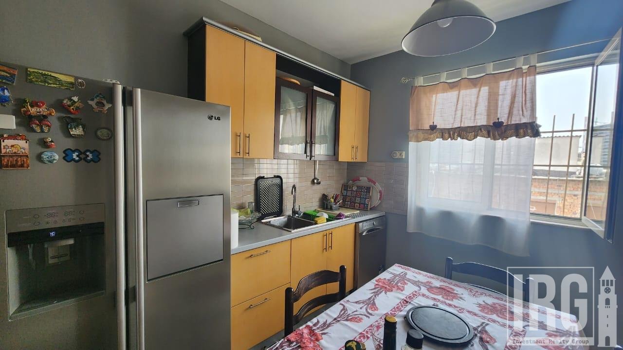 Apartament 2+1 Me Qira në Rrugën e Elbasanit, prane Ambasades Amerikane