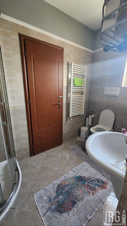Apartament 2+1 Me Qira në Rrugën e Elbasanit, prane Ambasades Amerikane