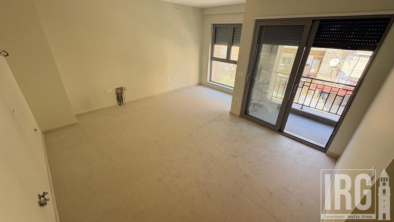 SHITET APARTAMENT 1+1 PRANE SHKOLLES SE KUQE