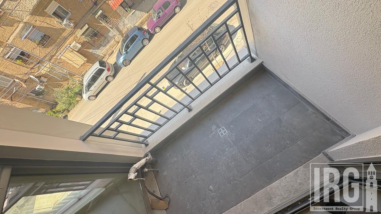 SHITET APARTAMENT 1+1 PRANE SHKOLLES SE KUQE
