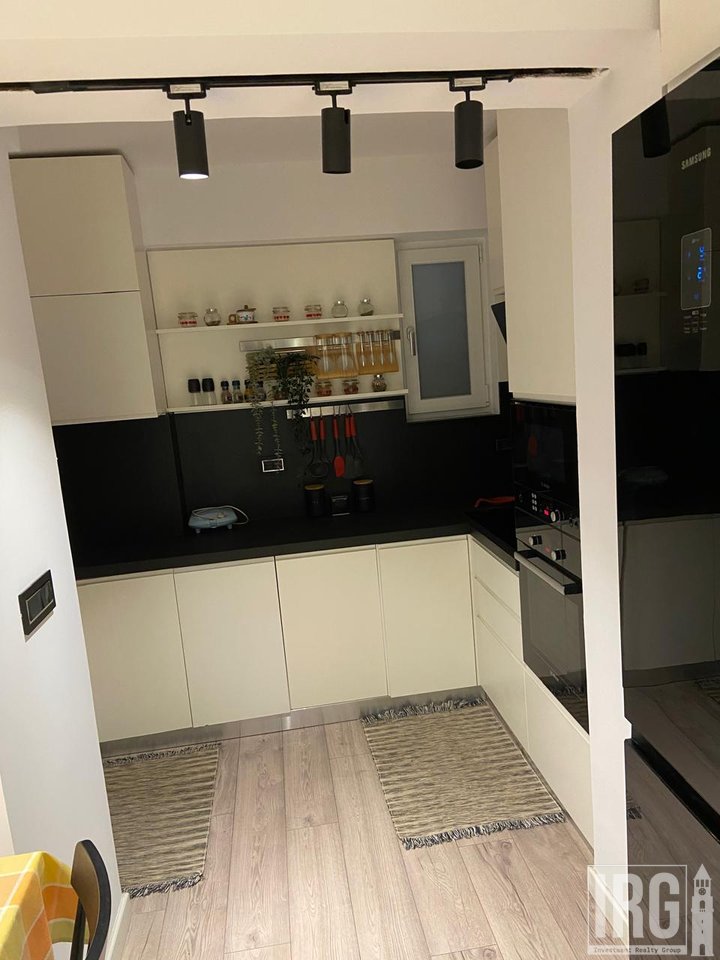 VENDESI APPARTAMENTO 3+1 VICINO ALLA STRADA DI DURRËS
