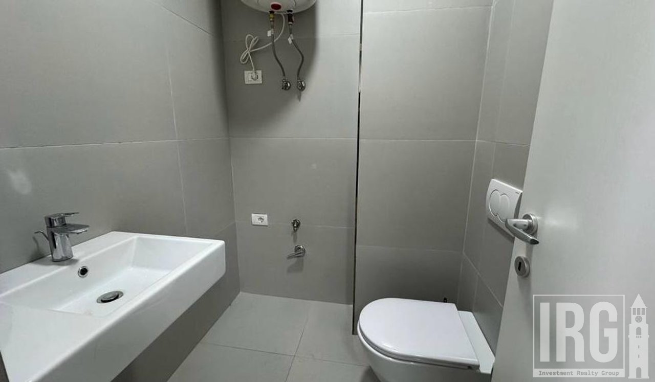 OFFICE FOR RENT 120M2 AT ZOGU I ZI