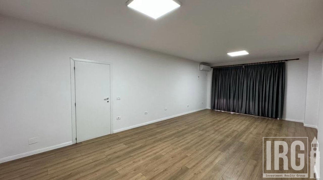OFFICE FOR RENT 120M2 AT ZOGU I ZI