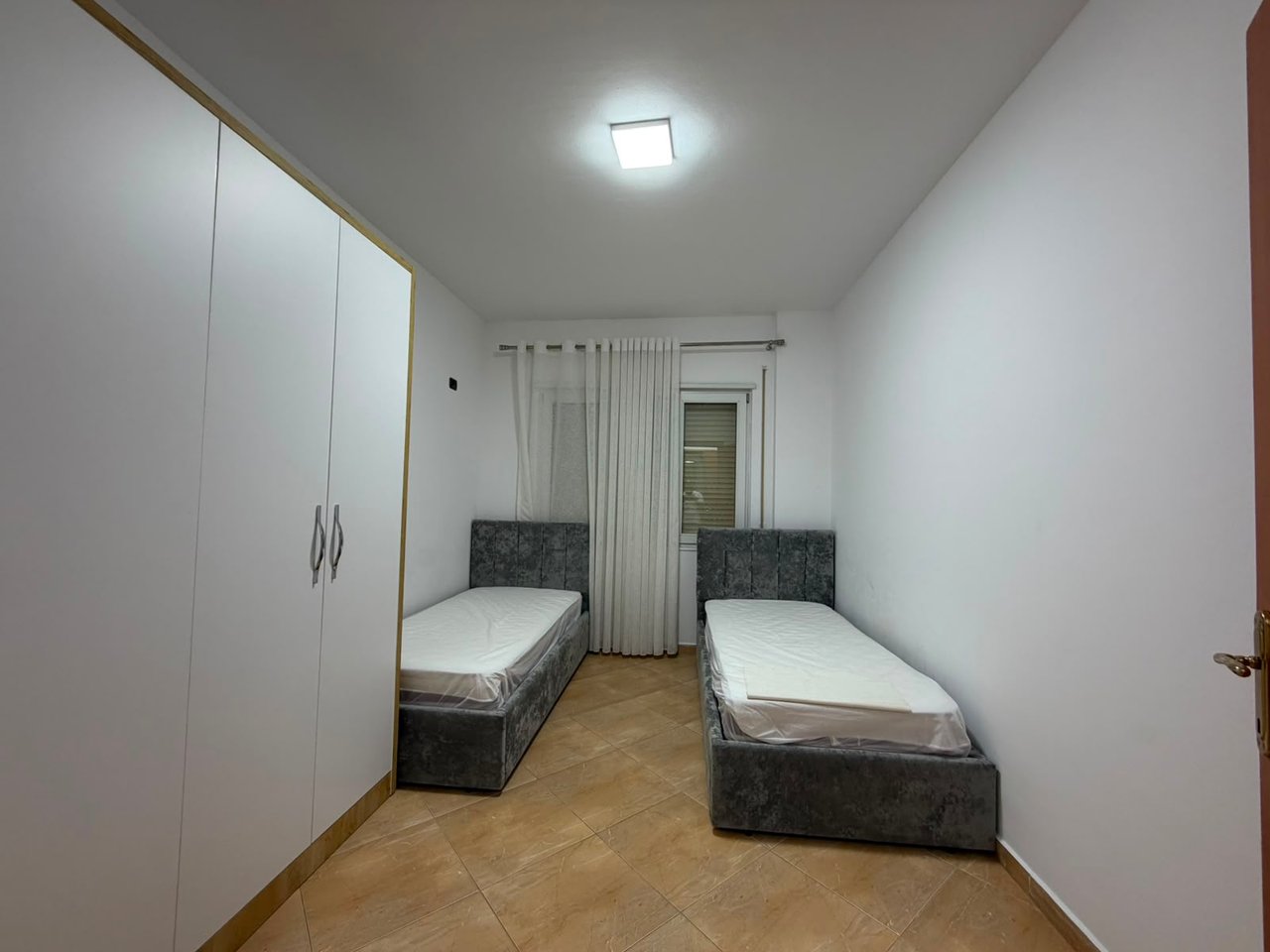 Apartament 2+1+2+ Post Parkimi!