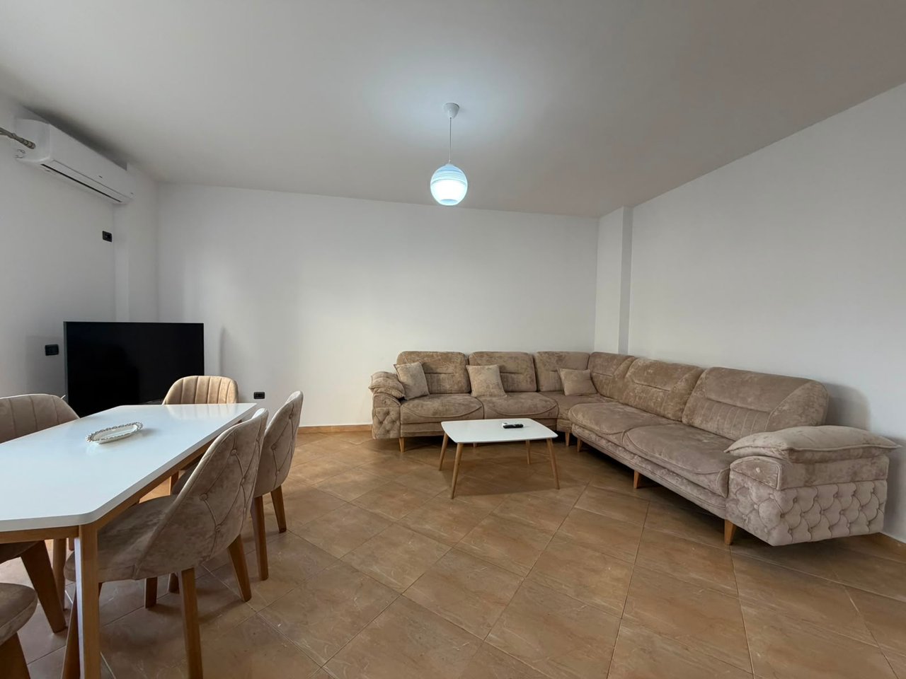 Apartament 2+1+2+ Post Parkimi!