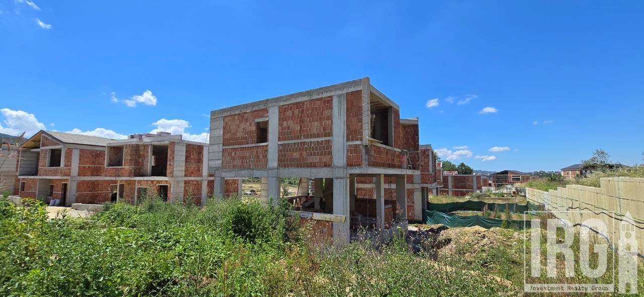 VILE TE LUNDRA VILLAGE &amp; RESIDENCE!