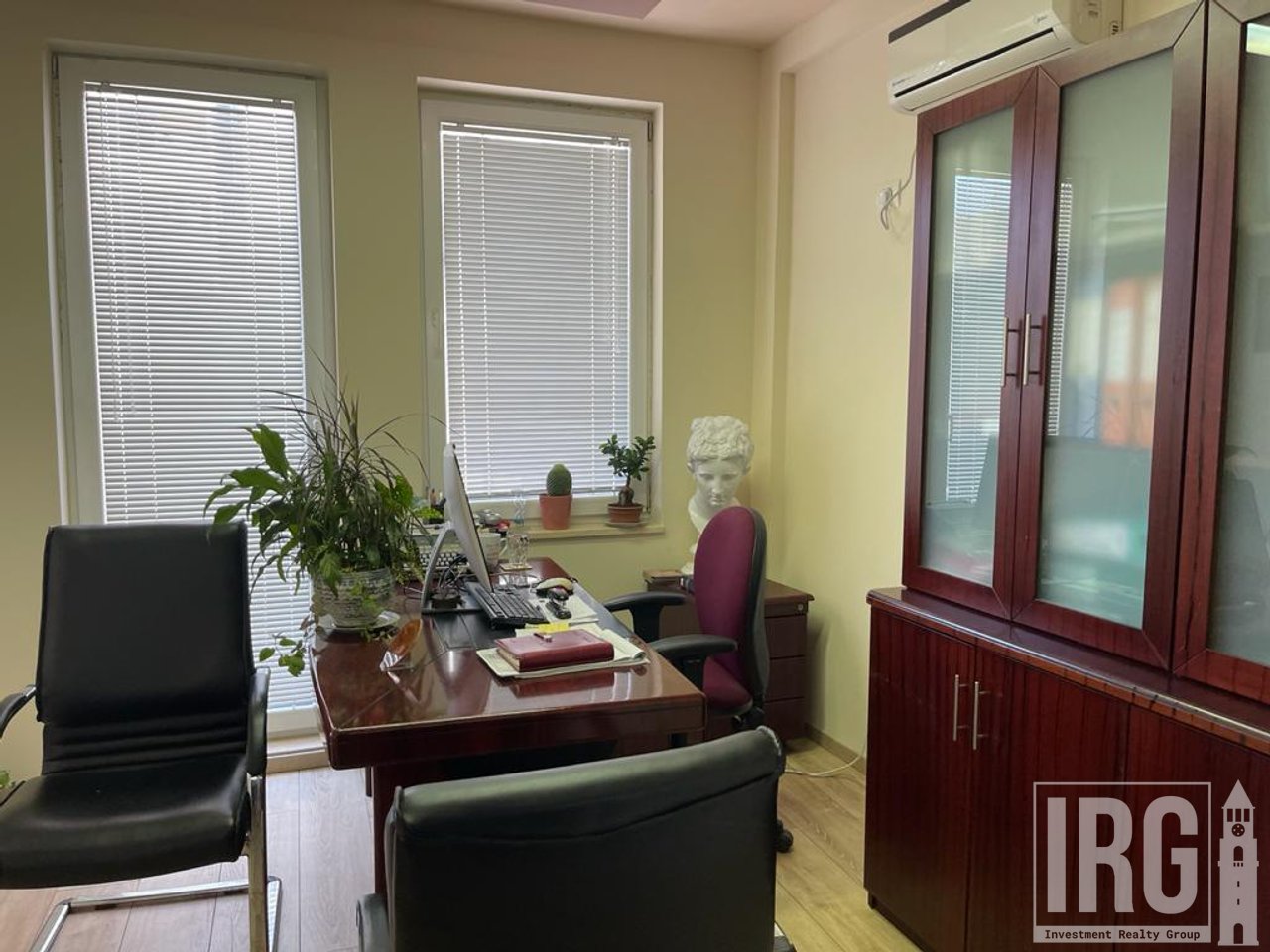Office for rent at Shallvaret!