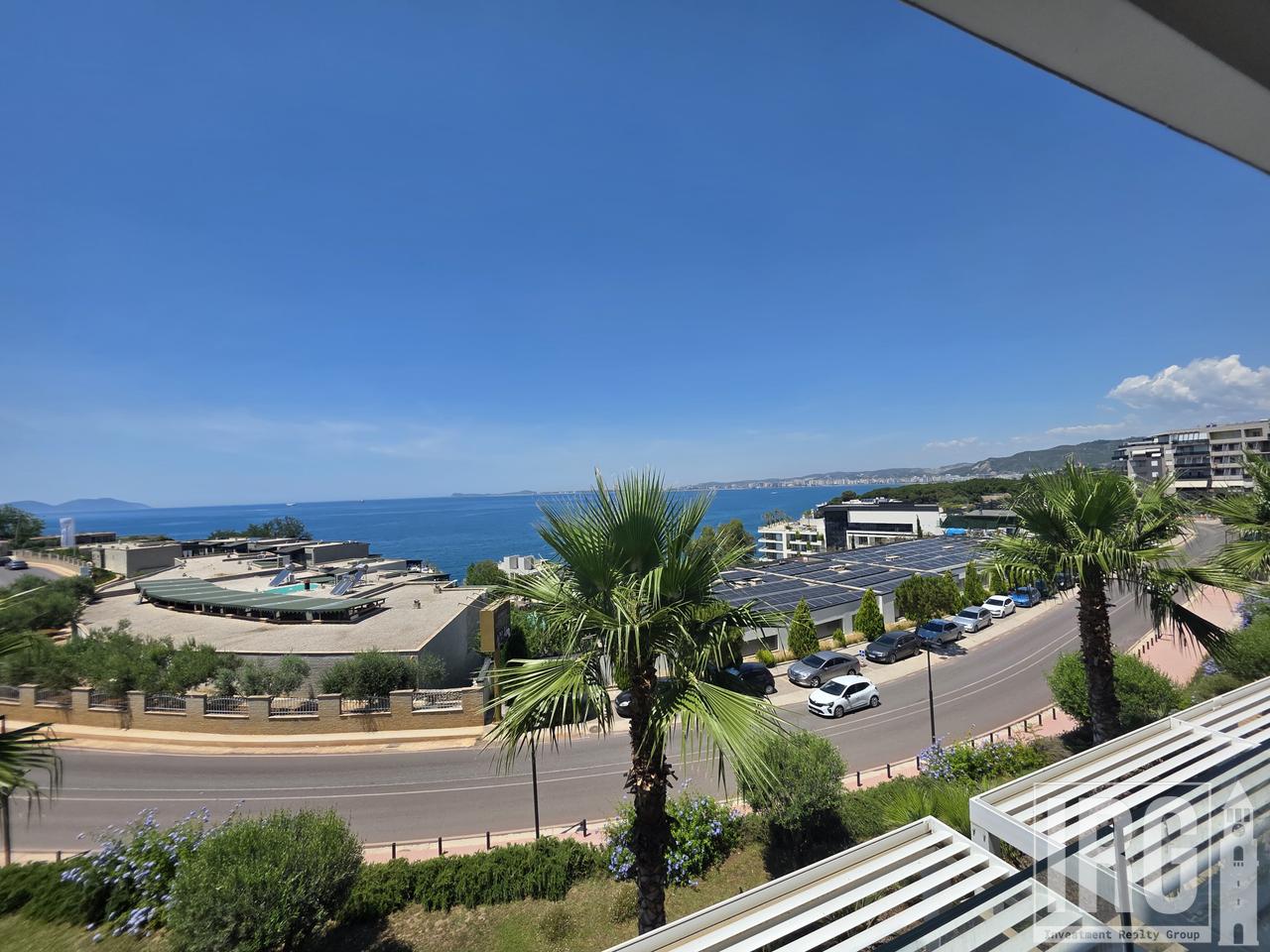 🏡 Shitet Apartament 2+1+2 | Uji i Ftohtë, Vlorë
📍 Mbi Marina Bay