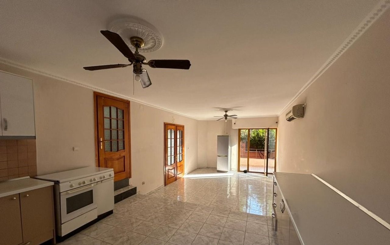 VILLA IN VENDITA NEL COMUNE DI PARIGI