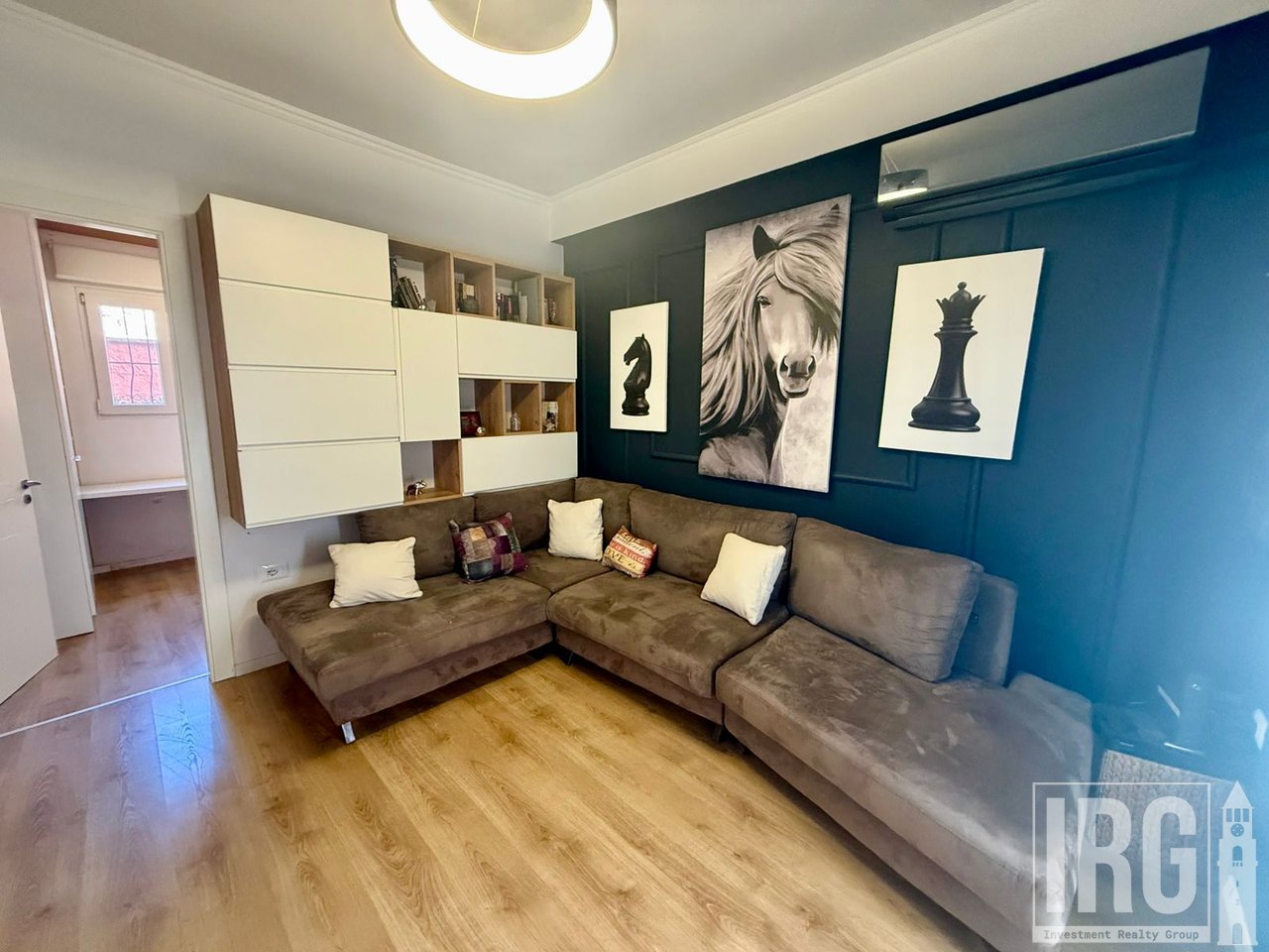Jepet me qira apartament 2+1+2 me post parkimi prane Tregut te Ri Elektrik!