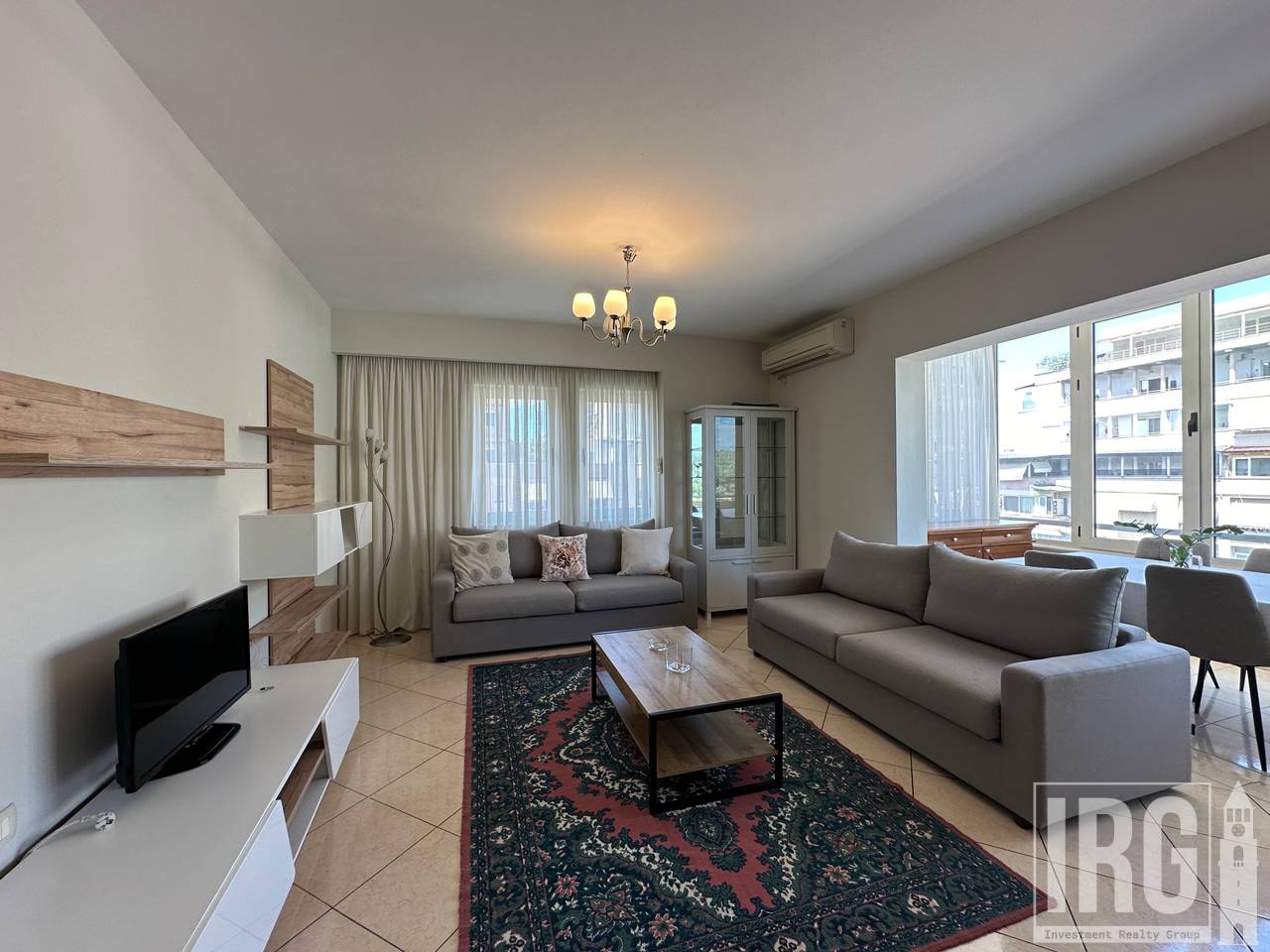 Apartament 2+1+2 tek Kopshti Botanik Zoologjik!
