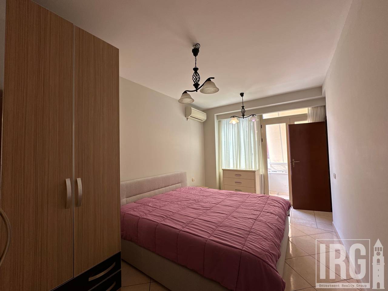 Apartament 2+1+2 tek Kopshti Botanik Zoologjik!
