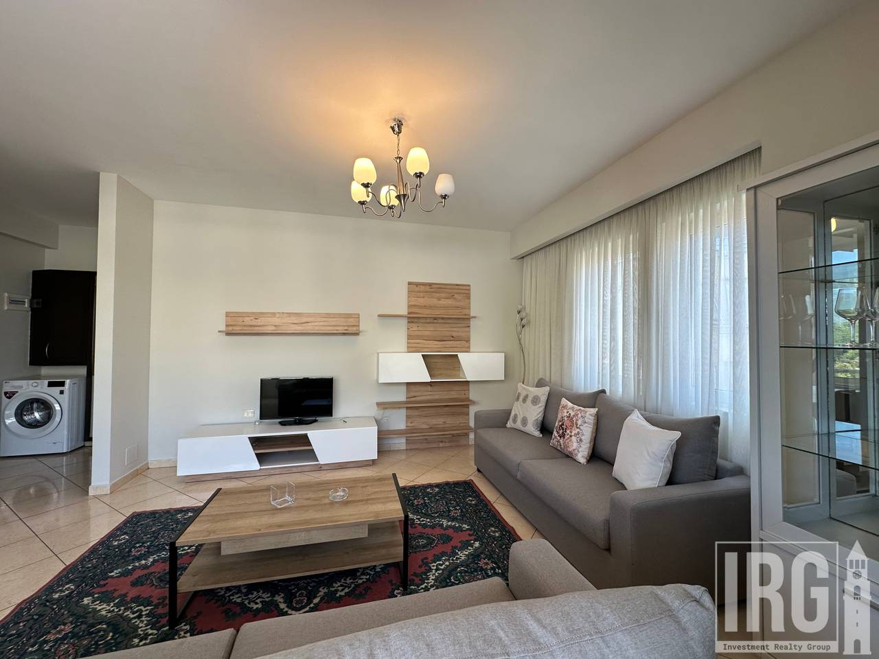 Apartament 2+1+2 tek Kopshti Botanik Zoologjik!

