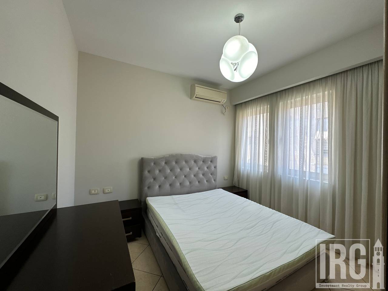 Apartament 2+1+2 tek Kopshti Botanik Zoologjik!

