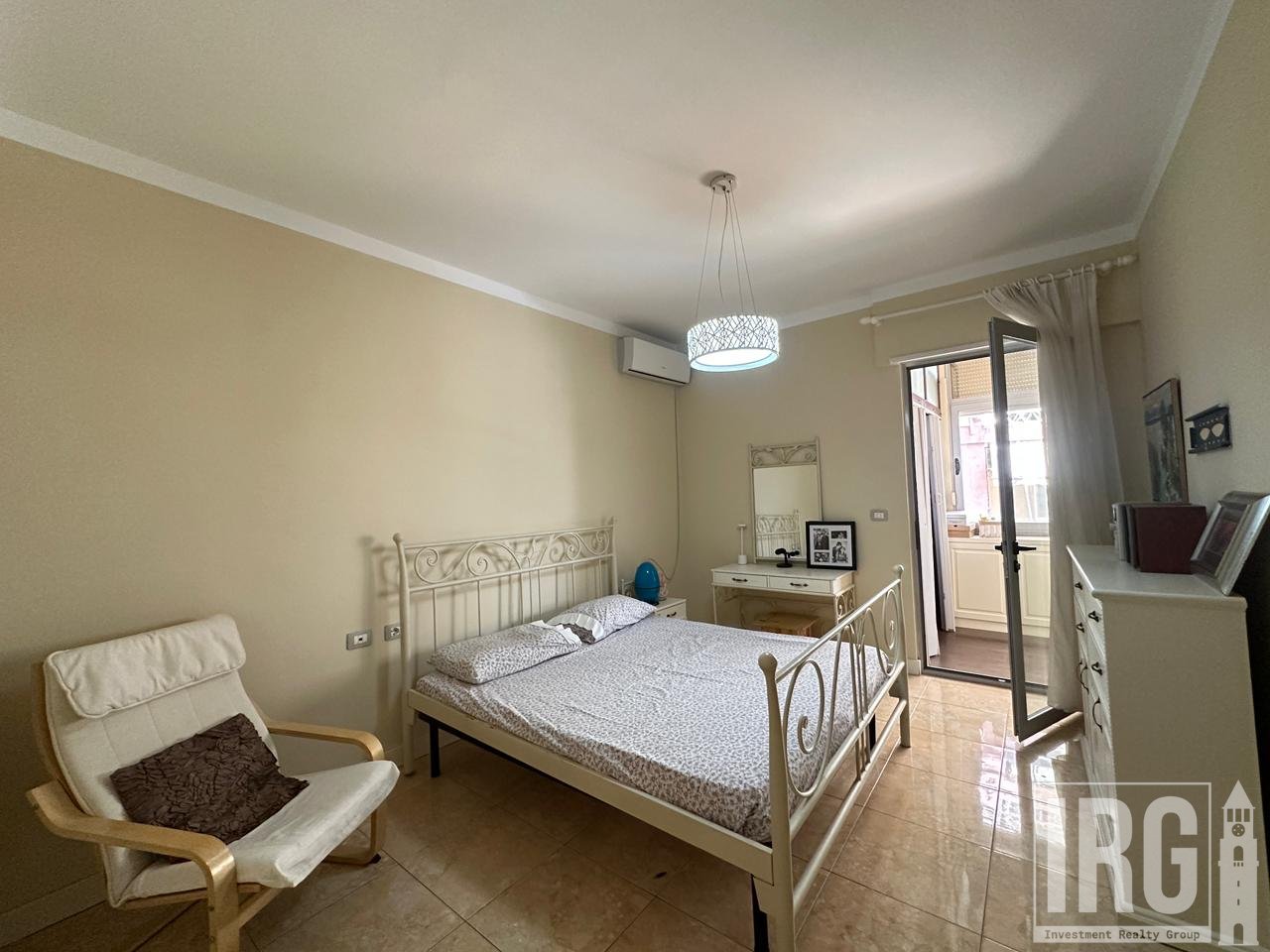 Apartament 2+1+2 per shitje tek Kapiten Mir Zoti, Liqeni i Thate, pa malore!