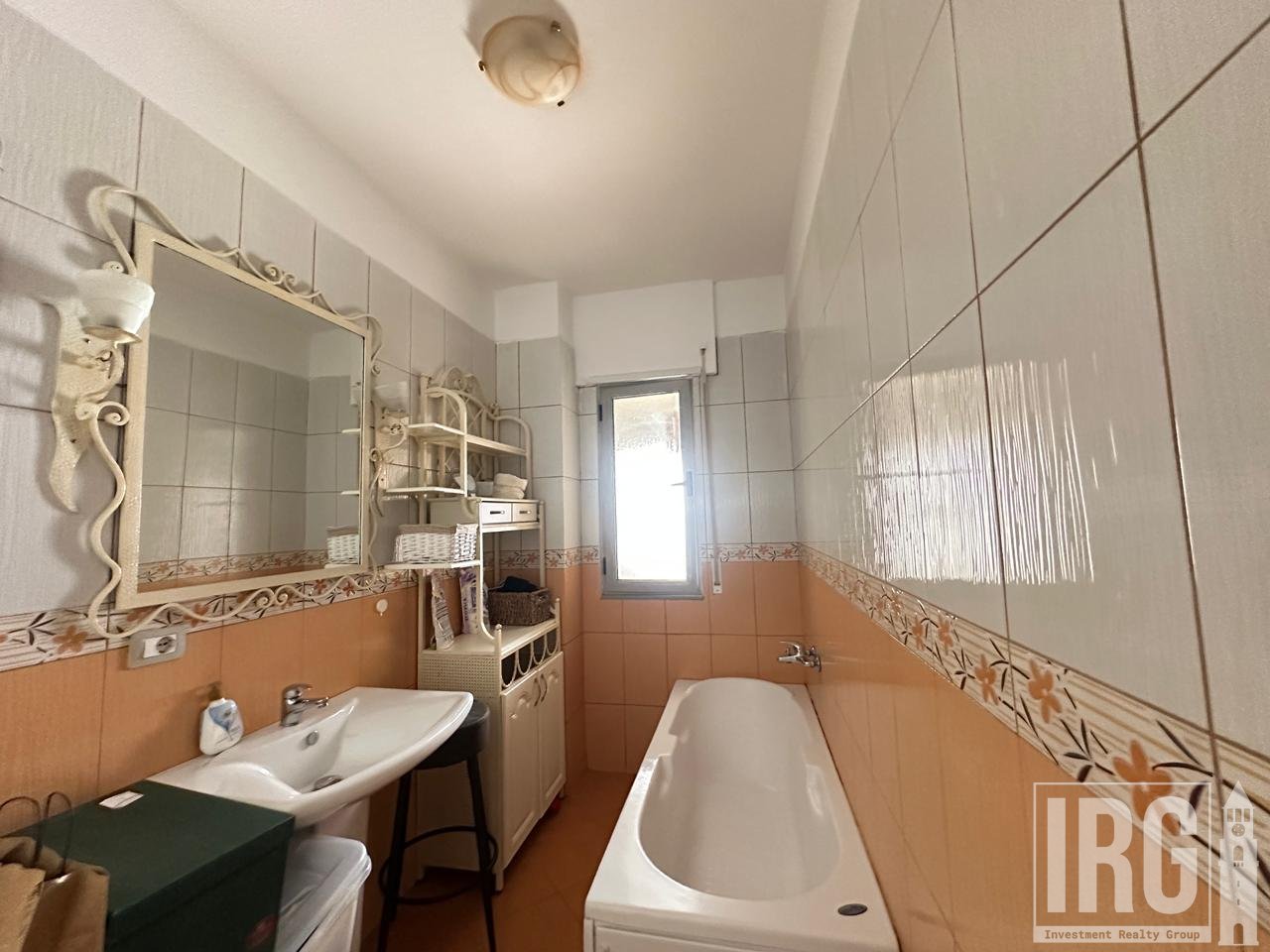 Apartament 2+1+2 per shitje tek Kapiten Mir Zoti, Liqeni i Thate, pa malore!