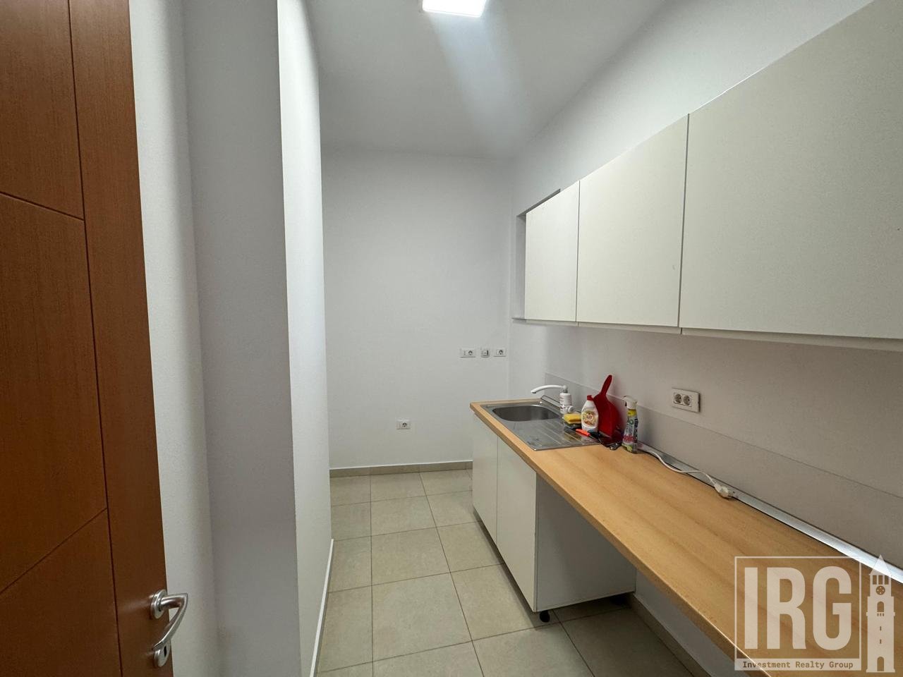 Apartament për Zyra me Qira