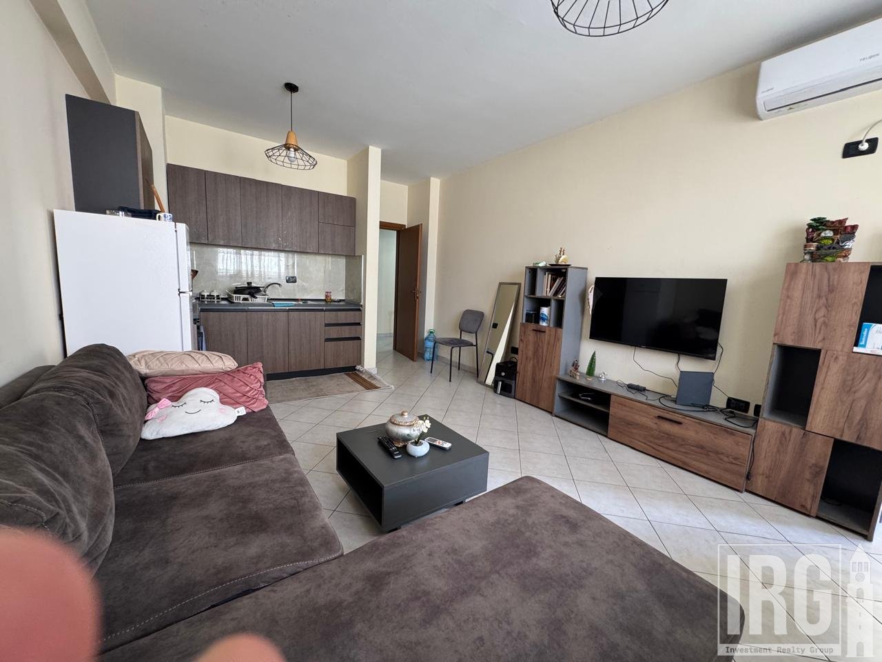 Apartament 1+1 Me Qira në Astir!