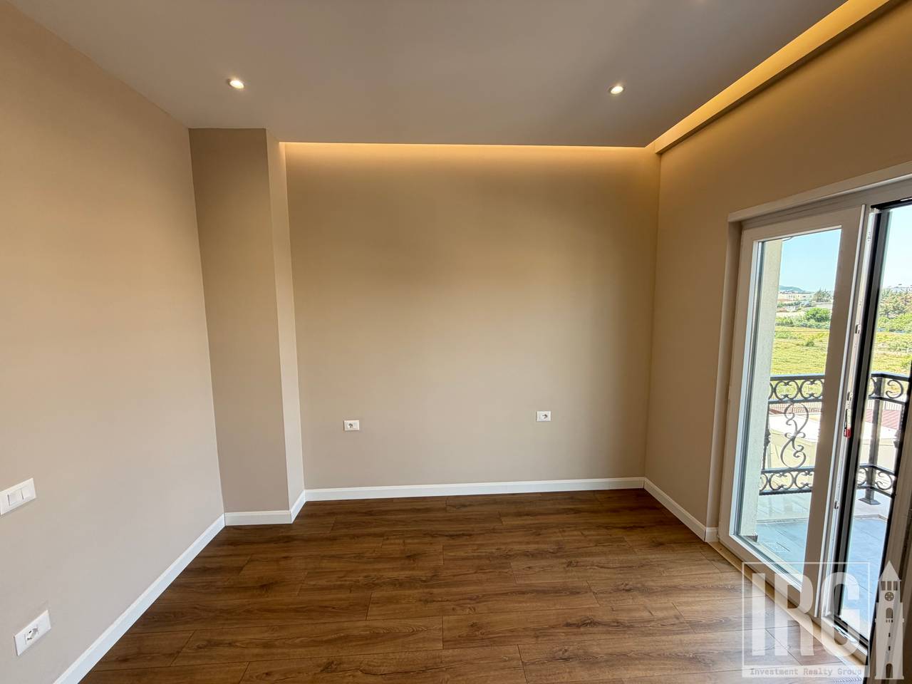 SHITET APARTAMENT 1+1 tek REZIDENCA "PORTA E RE" në SAUK