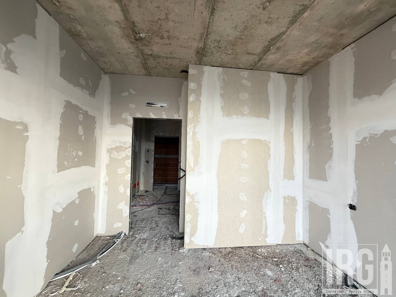 SHITET APARTAMENT 1+1 tek GOLDEN GATE, PRANE MATERNITETIT TE RI