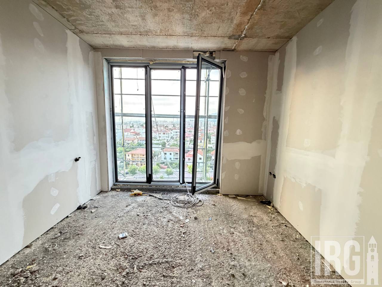 SHITET APARTAMENT 1+1 tek GOLDEN GATE, PRANE MATERNITETIT TE RI