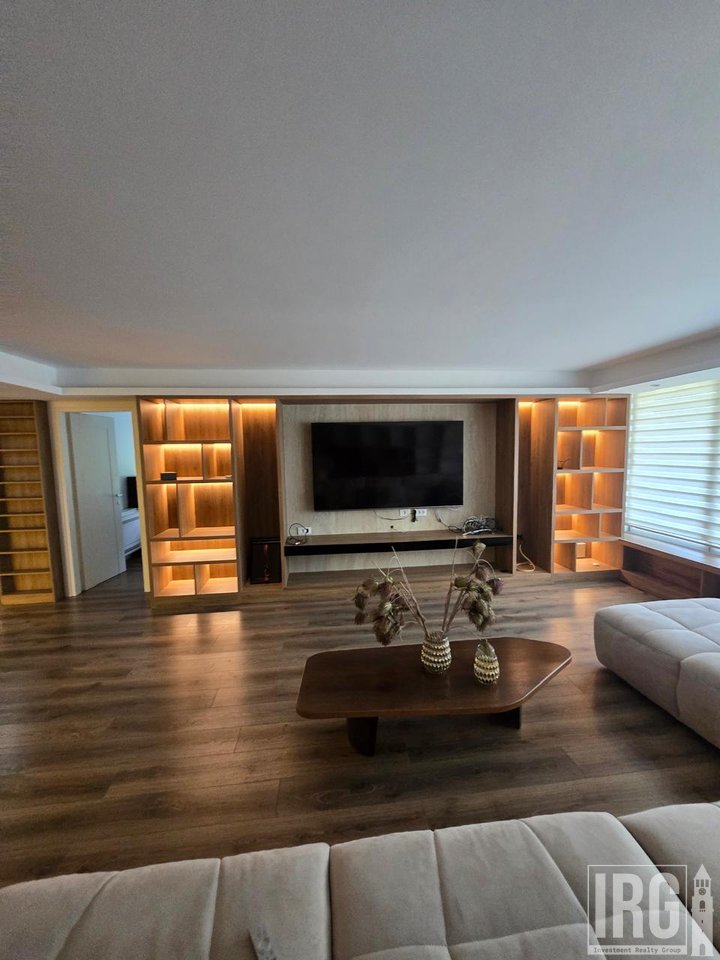 Vilë Luksoze për Shitje në Long Hill Residence – Investim PREMIUM &amp; GATI për Banim