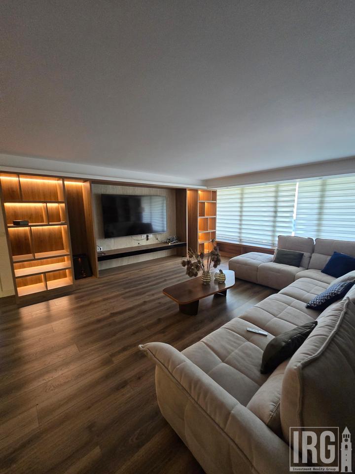 Vilë Luksoze për Shitje në Long Hill Residence – Investim PREMIUM &amp; GATI për Banim