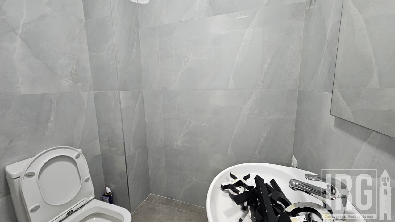 Jepet me qira ambient zyrash pranë gjykatës