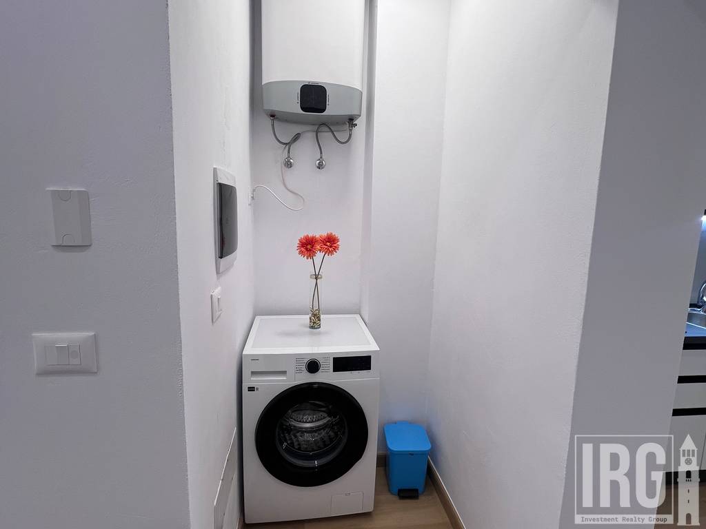 JEPET APARTAMENT 2+1 ME QIRA PRANE, NE ZONEN E ISH BLLOKUT