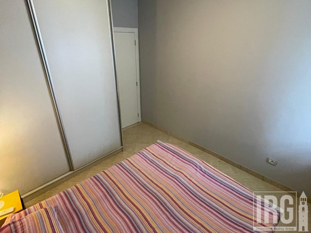 SHITET APARTAMENT 2+1 NE GOLEM, NGJITUR ME LIBURNEN
