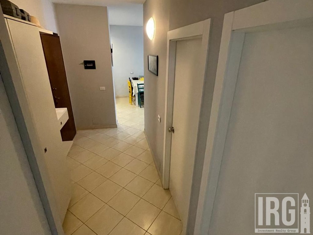 SHITET APARTAMENT 2+1 NE GOLEM, NGJITUR ME LIBURNEN