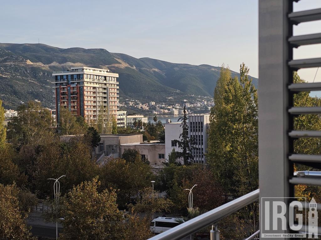 🌊 Shitet Apartament 1+1 në Vlorë | 300 m nga Vlora Marina 🏡