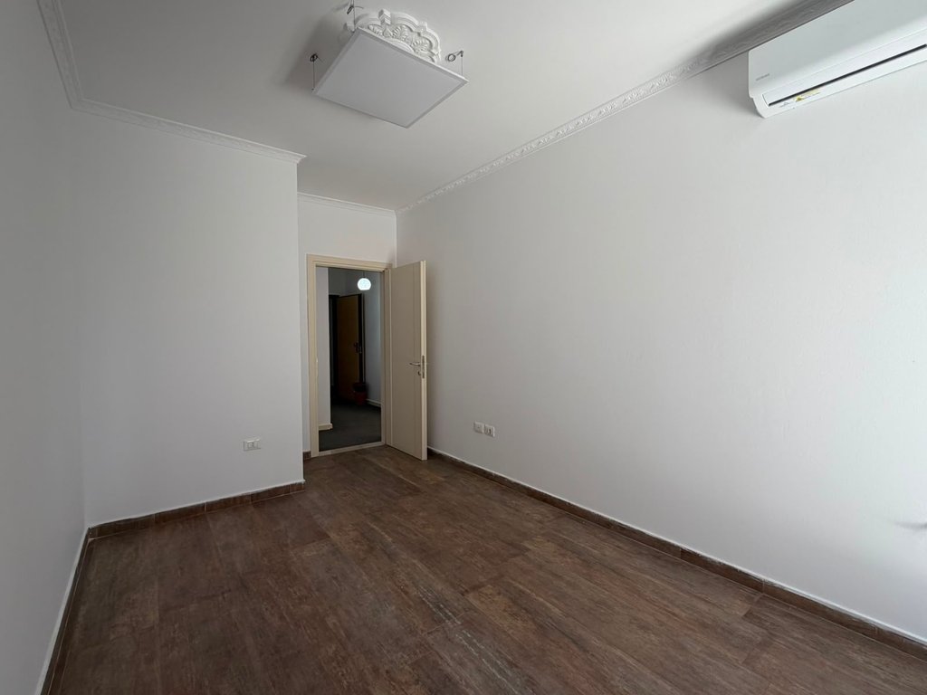 Ambient per Zyra ne zone e Selvise!