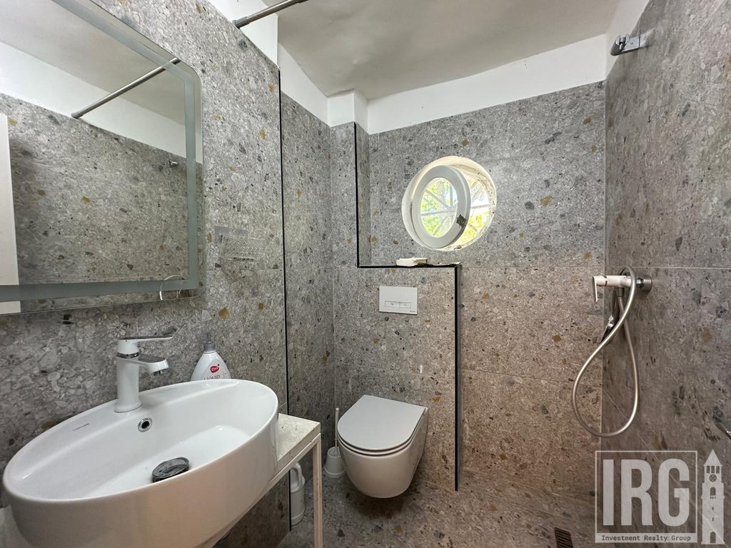 Jepet apartament 1+1 me qira tek Shkolla "Harry Fultz"!