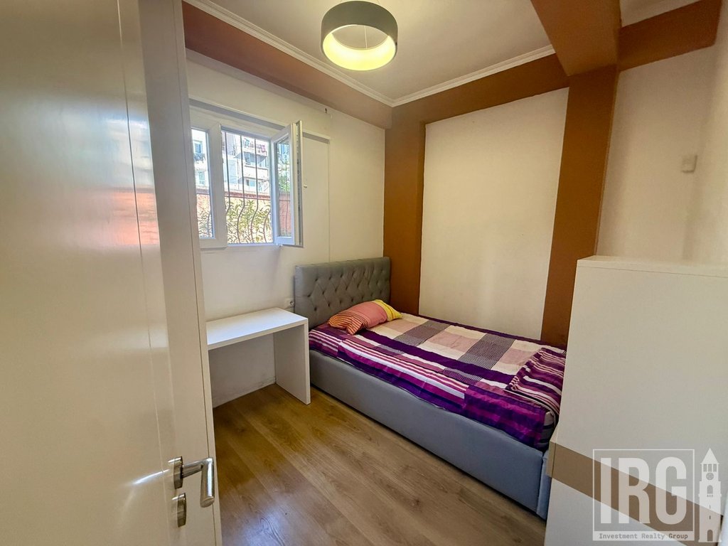 Jepet me qira apartament 2+1+2 me post parkimi prane Tregut te Ri Elektrik!