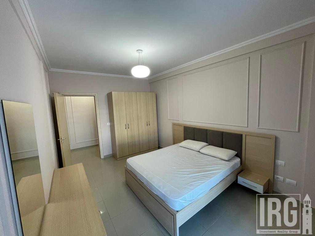 BULEVARDI I RI: Apartament 1+1 per shitje