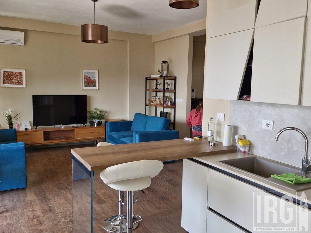 APARTAMENT 1+1 me VERANDE PER SHITJE, SARANDE
