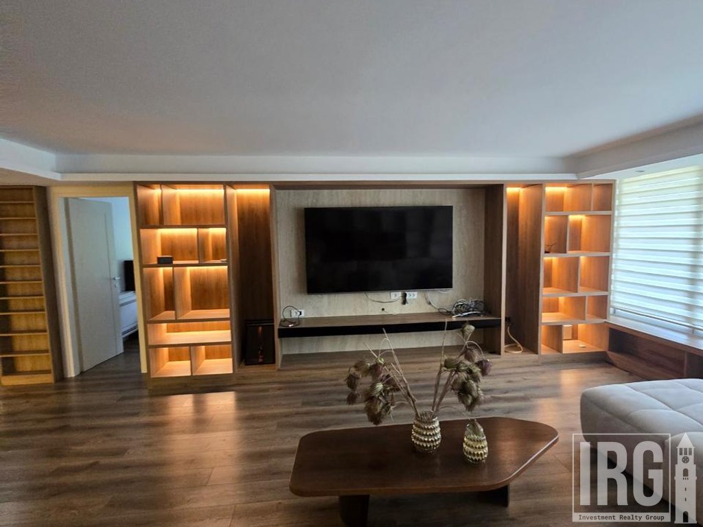 Vilë Luksoze për Shitje në Long Hill Residence – Investim PREMIUM & GATI për Banim