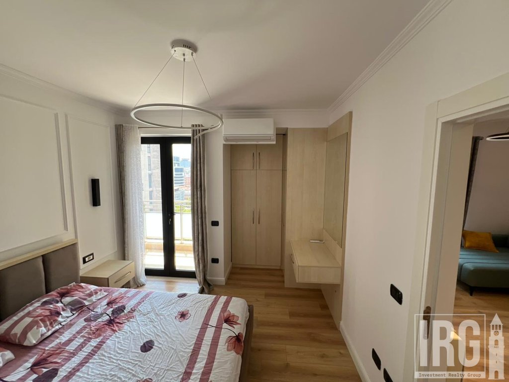 Jepet me qira apartament 1+1 pranë Qendrës, Rruga e Kavajës