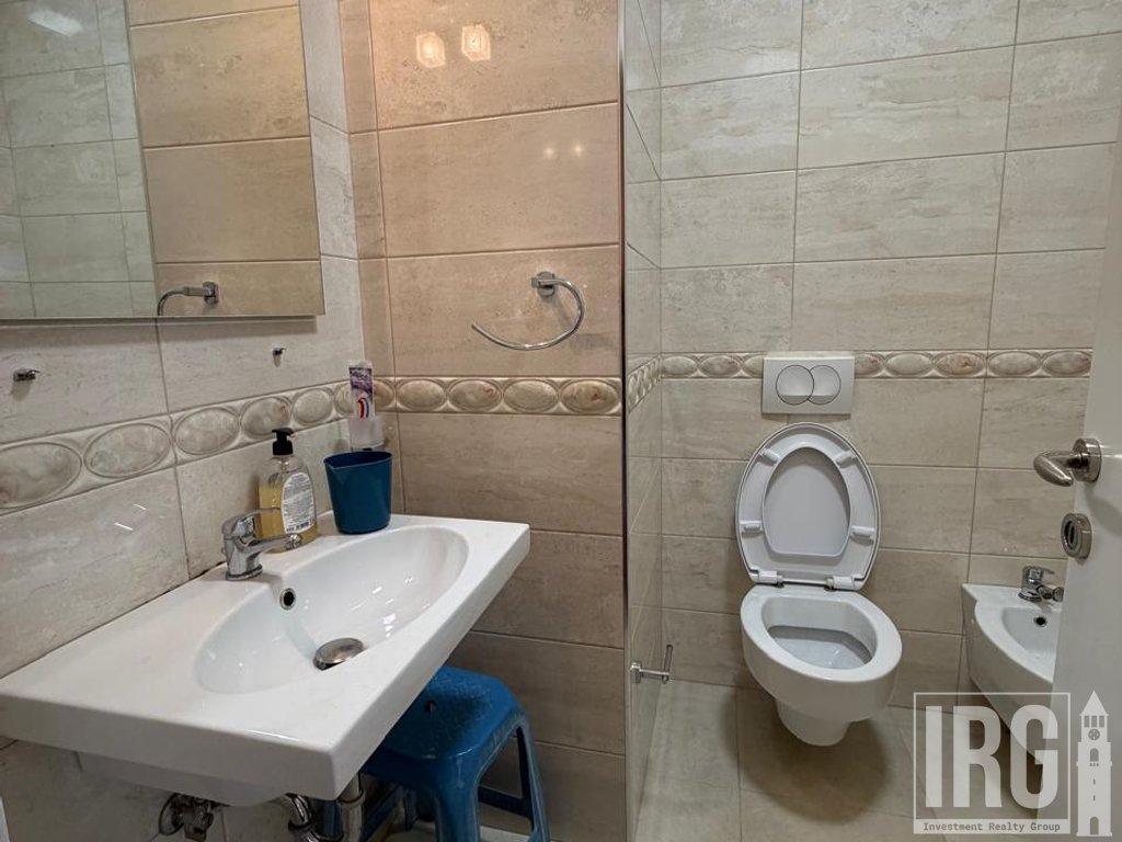3+1 Apartment for Rent on Kavaja Street, Tirana