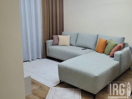 APARTAMENT 1+1 ME QIRA: Liqeni i Thate