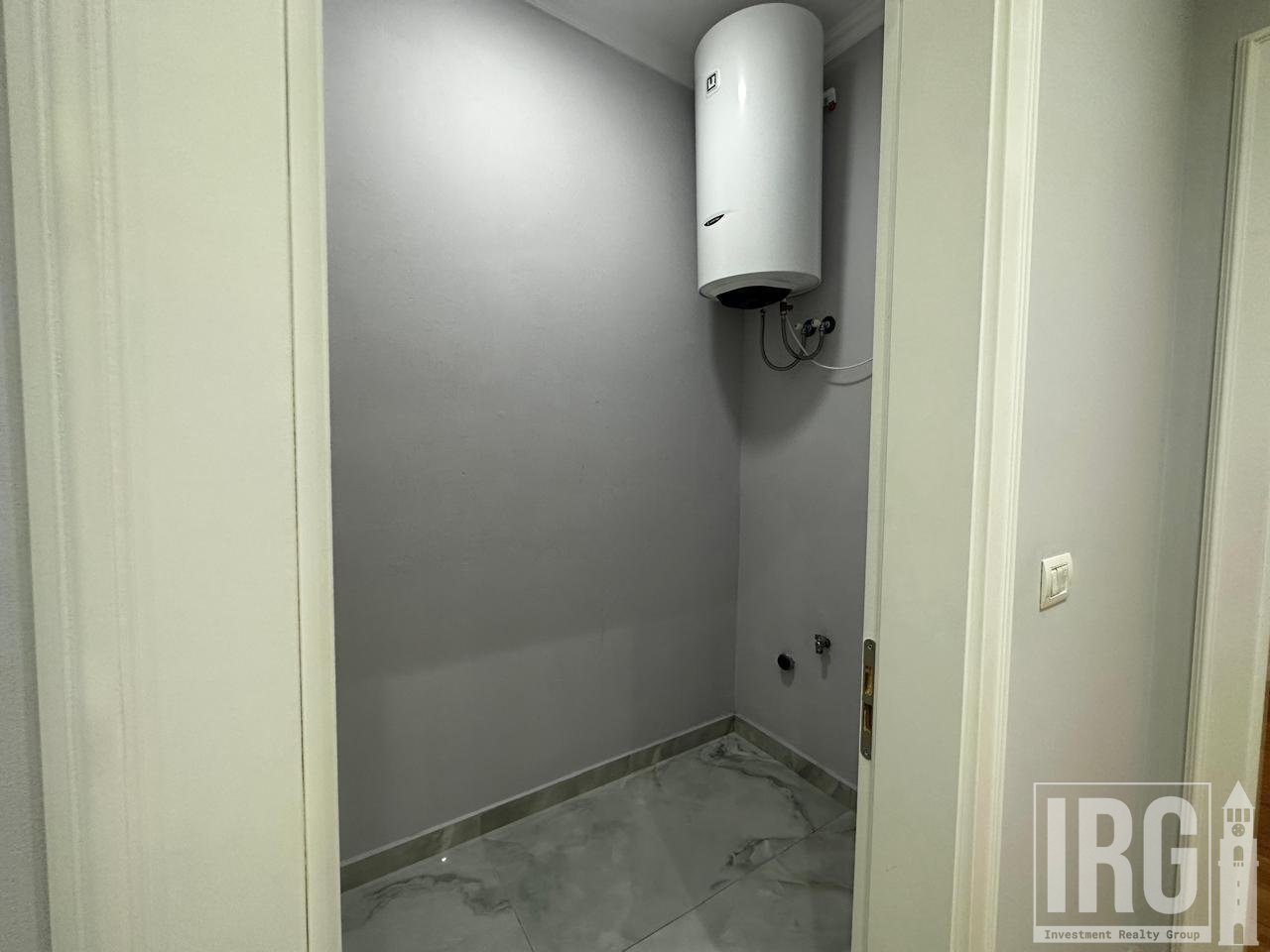 Japim me qera apartament 3+1+Post Parkim ne Porcalan!